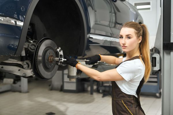 Comment Effectuer le Réglage du Répartiteur de Freins Arrière sur un Modèle de 95