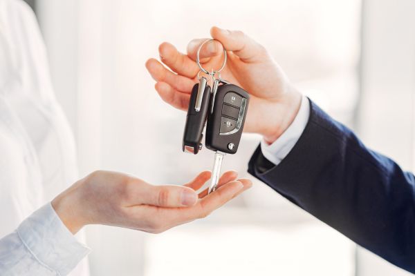 Vente de voiture sans contrôle technique : guide essentiel à connaître