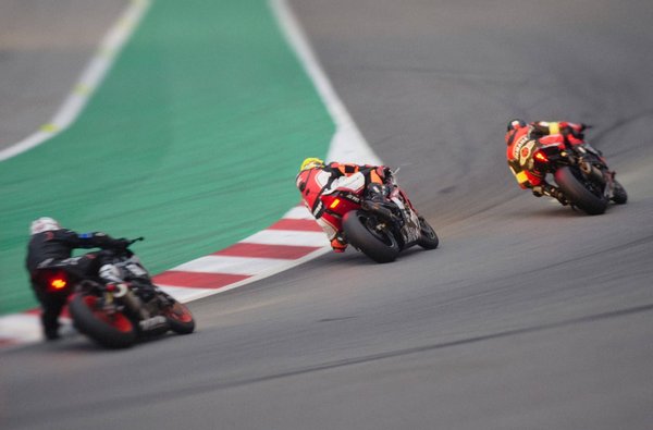 comment choisir les bons pneus pour sa moto