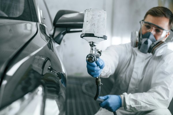 Peinture voiture : redonnez vie à votre véhicule avec koliris